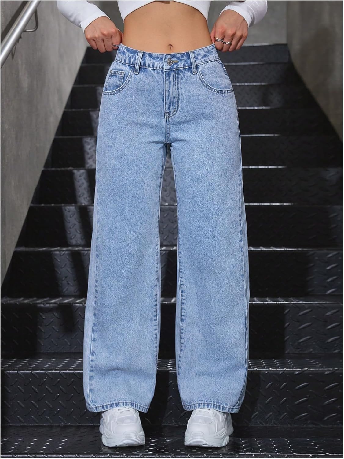 WDIRARA Women's Petite Bow Embroidered Cute Jeans Y2k Straight Leg Denim Pants - Image 2