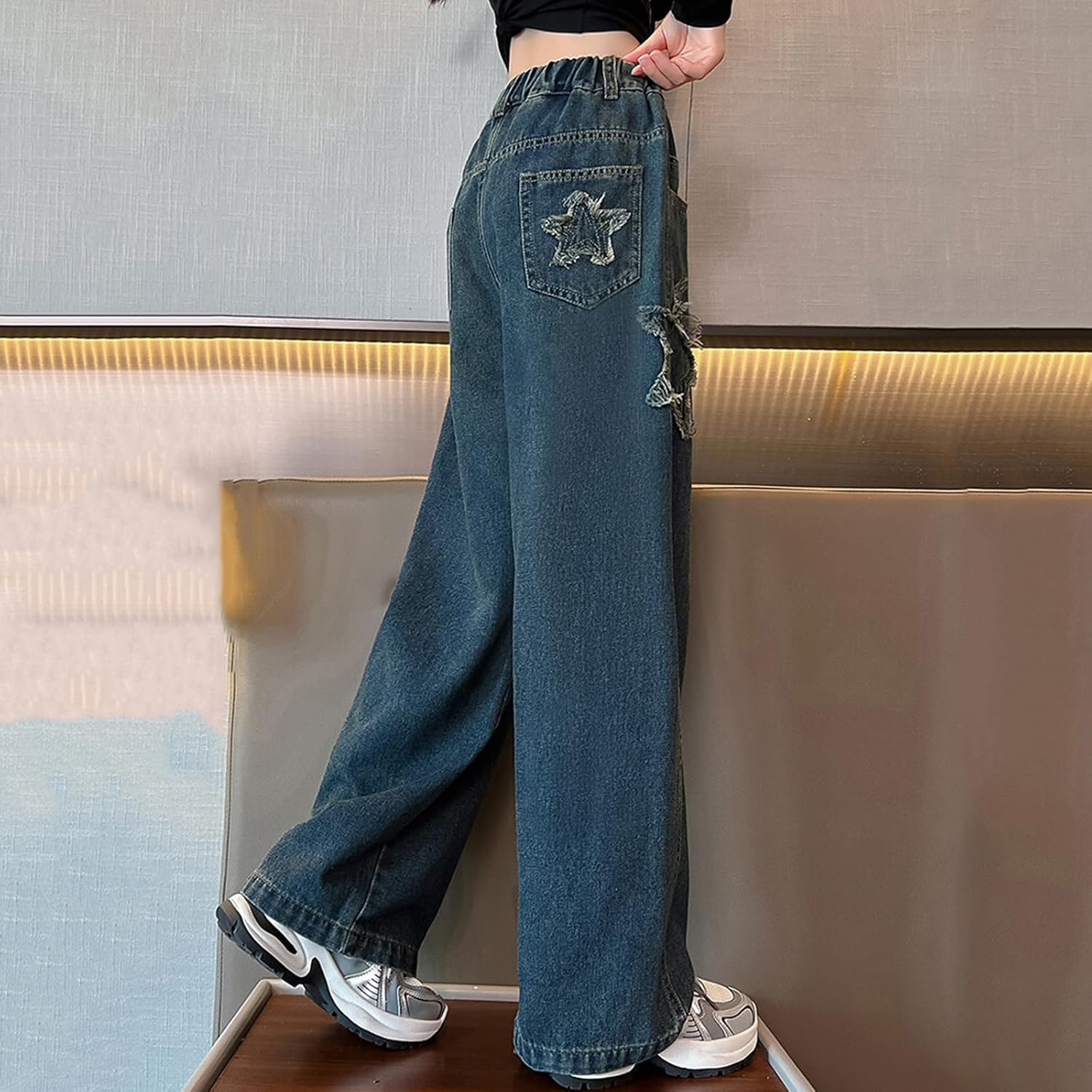 Viatabuna Girls Wide Leg Star Jeans Elastic Waist Cute Embroidery Baggy Pull On Jeans for Kids with Pockets 5-14 Years