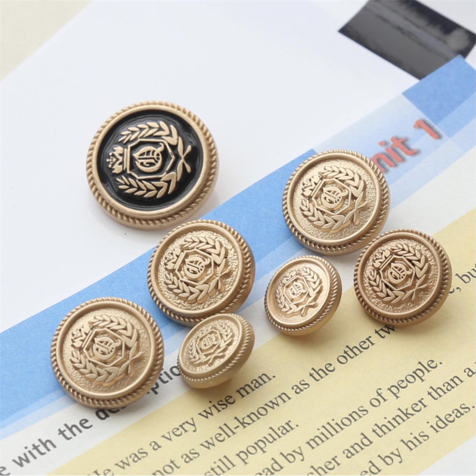 Goud-roden knopen (22mm) - Seegers Fournituren Goud-roden knopen (22mm) - Seegers Fournituren