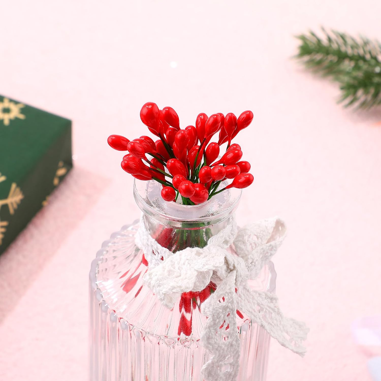 BBTO Pack of 400 Red Artificial Holly Berries, Christmas Fake Fruit Berries on 200 Wire Stems for Christmas Tree Decoration, Flower Wreath DIY Craft