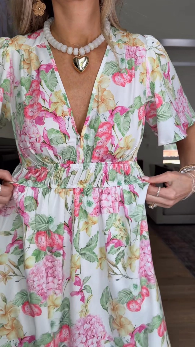 Watch Spring fashion with Amazon finds on Amazon Live