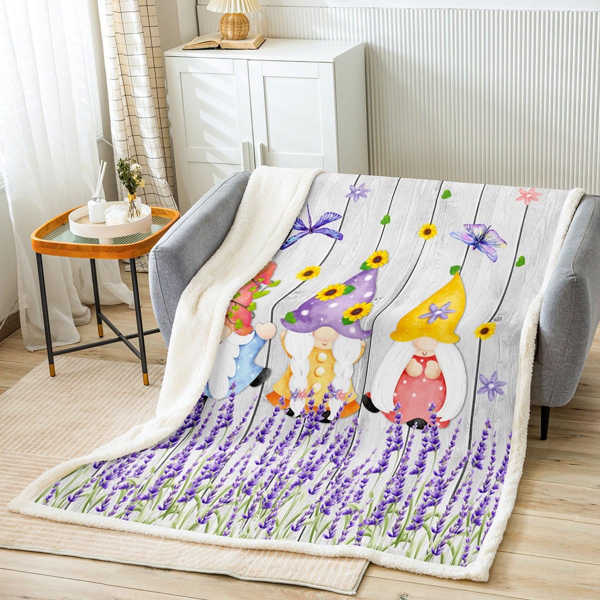 Manfei Coperta in pile morbida e traspirante con gnomi carini, fiori di lavanda, girasole, per divano, divano, letto in legno grigio, decorazione per la camera di bambini e ragazze, morbida e
