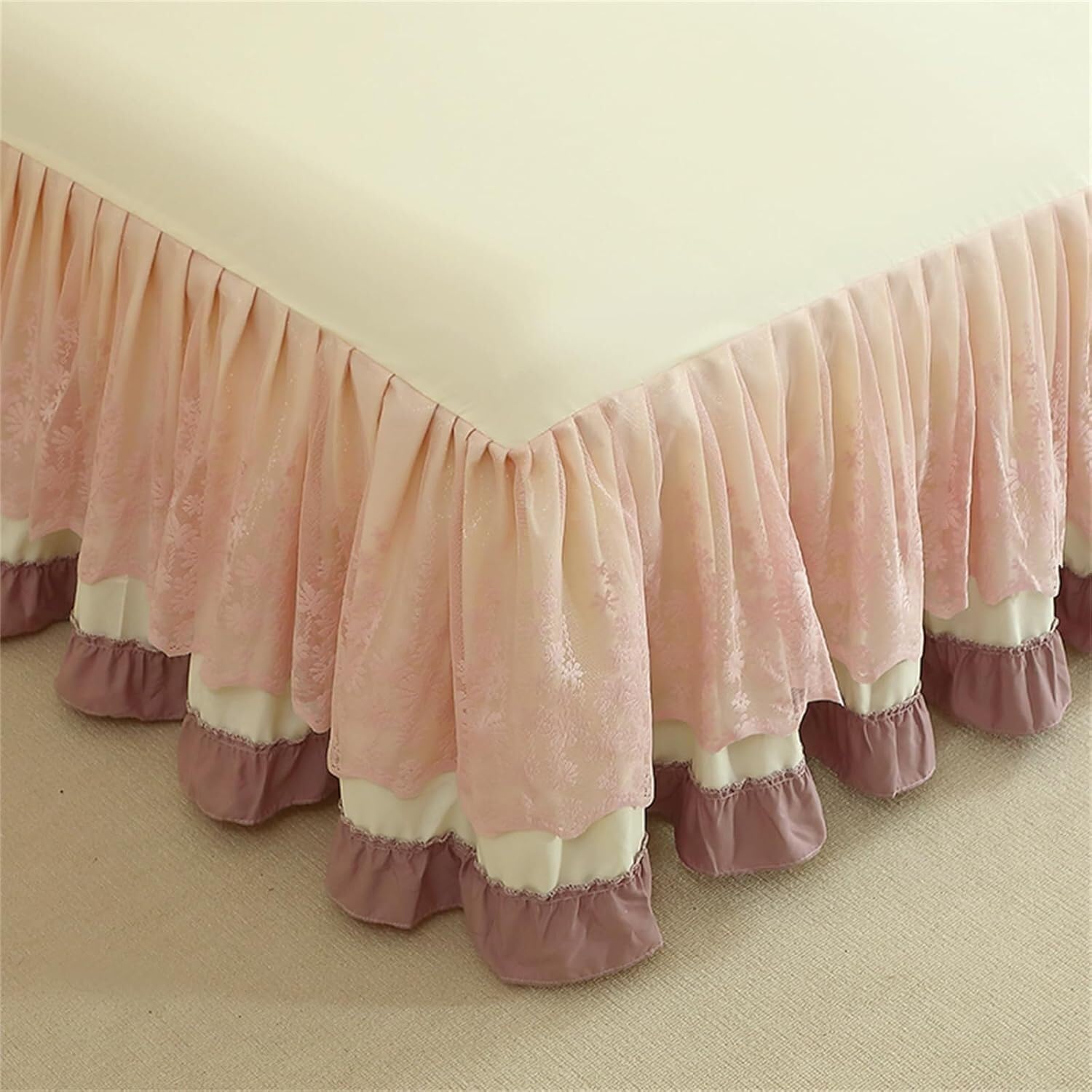 Jupe de lit en microfibre douce beige 180x200cm brodée et festonnée