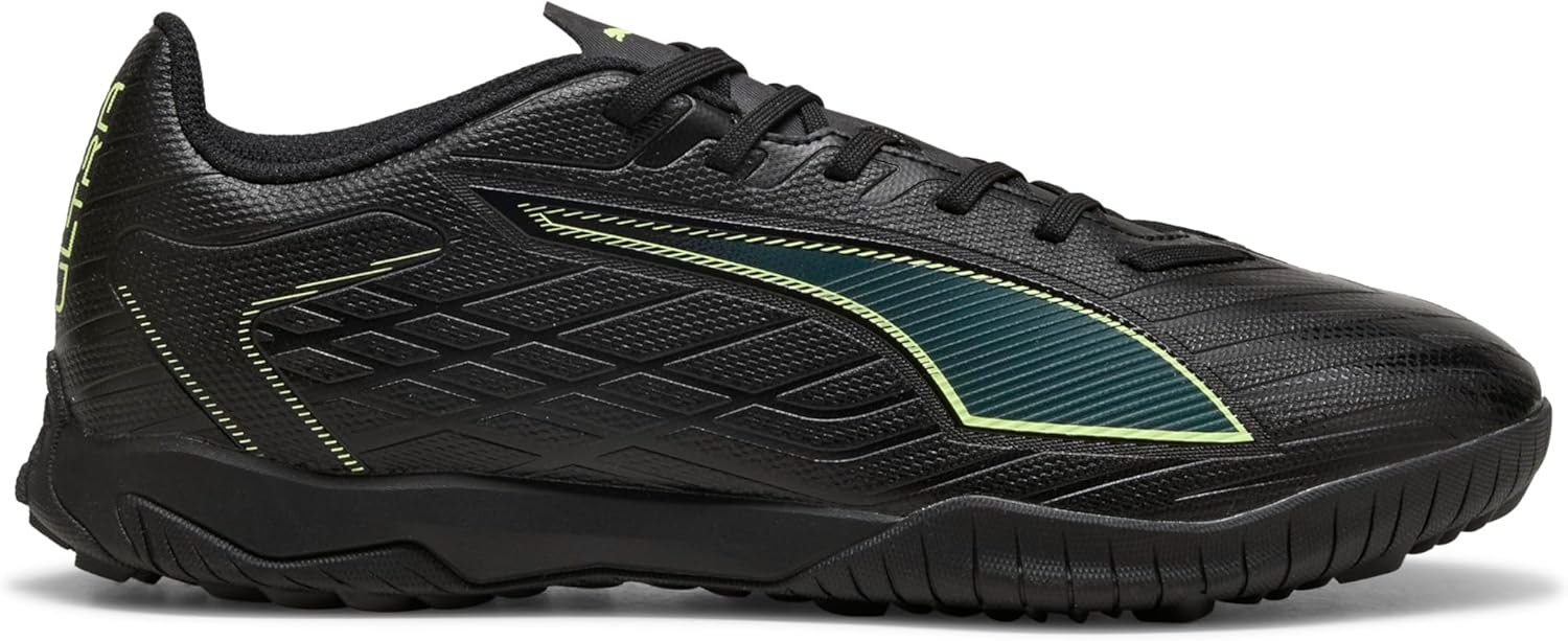 PUMA Women's Football Soccer Shoe