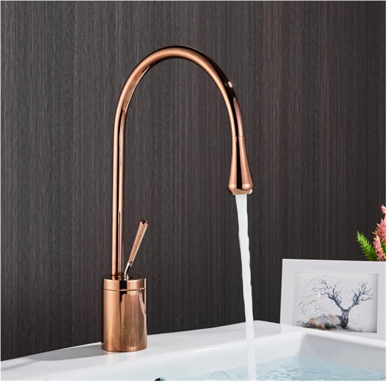 Basin Faucet Single Handle 360 ​​Swivel Spout Modern Brass Mixer Faucet for Kitchen or Bathroom Basin Sink Faucet Gold Brush(Rose Golden-Short)