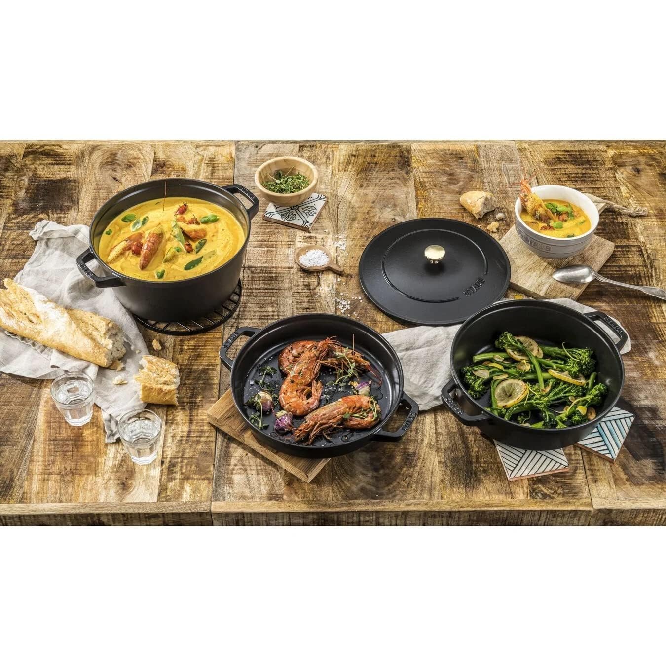 STAUB La Cocotte Ensemble de 3 casseroles rondes en fonte Noir