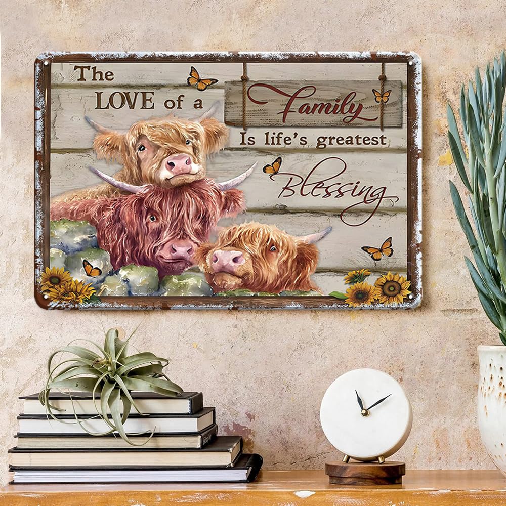 Highland Cow Decor Metal Sign- Farm Highland Cows The Love of A Family - Rustic Decor highland cow wall art Vintage Tin Sign Home Kitchen Bar Cafe Farm, 30 x 20 cm Cow Decor Metal Poster