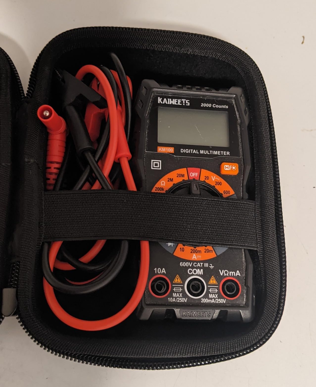 Bra, stadigt fodral som skyddar dina tillhörigheter.