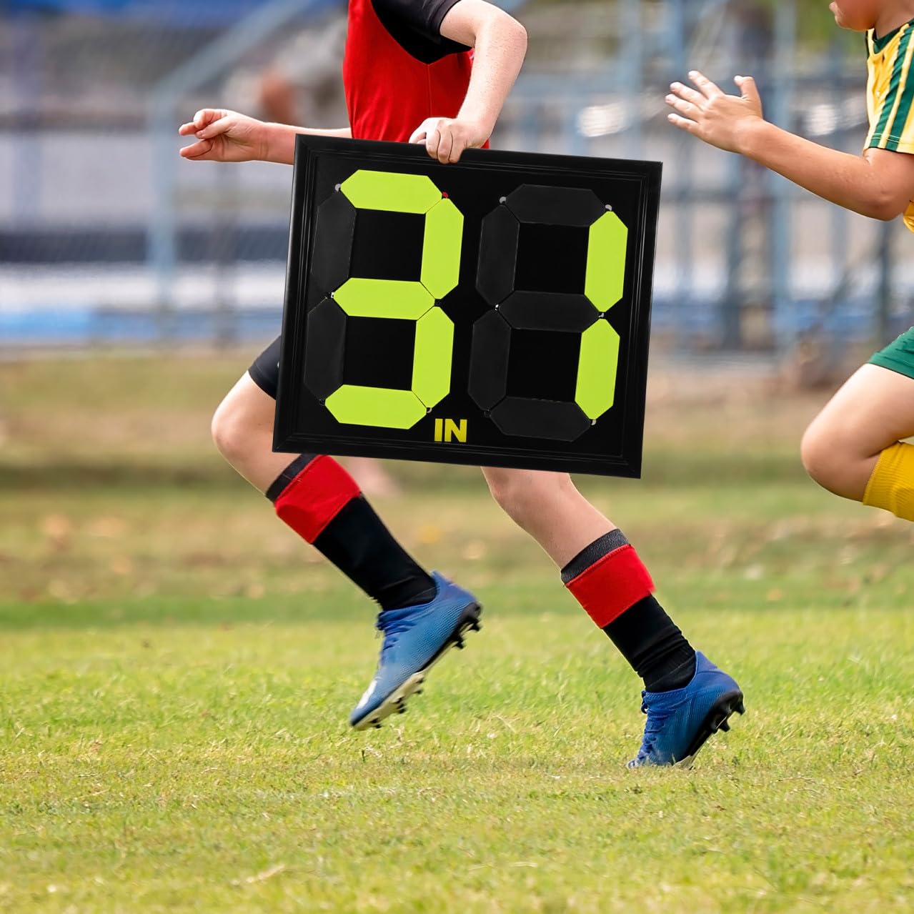 Tabellone Segnapunti Manuale per Arbitri Calcio Numeri Fluorescenti Kit da Arbitro di Calcio in PP Resistente Compatto e Visibile per Sostituzioni e Sport di Squadra