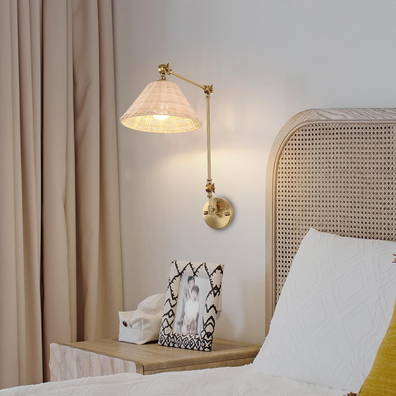 Bamboo Battery Operated Wall Sconce Set of 2, Rattan Swing Arm Wall Lamp, Gold Vintage Bedside Light Fixture, Hand Woven Boho Wall Mounted Lighting Fixture for Bedroom, Living Room