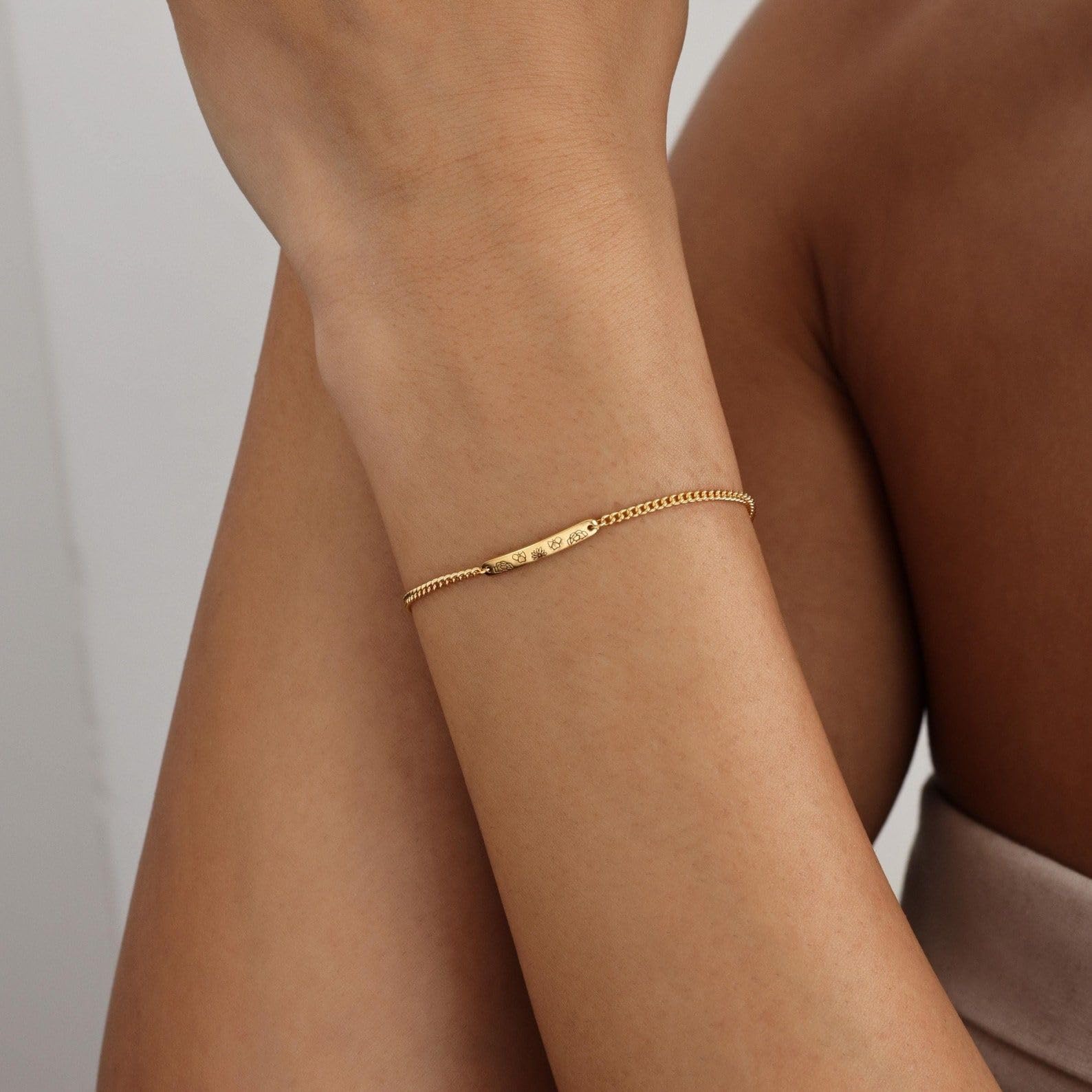 Personalizado familia flor de nacimiento barra Pulsera con la cadena de la corte plata de ley 925 delicado Pulsera de la joyería miniatura Cumpleaños Día de la madre