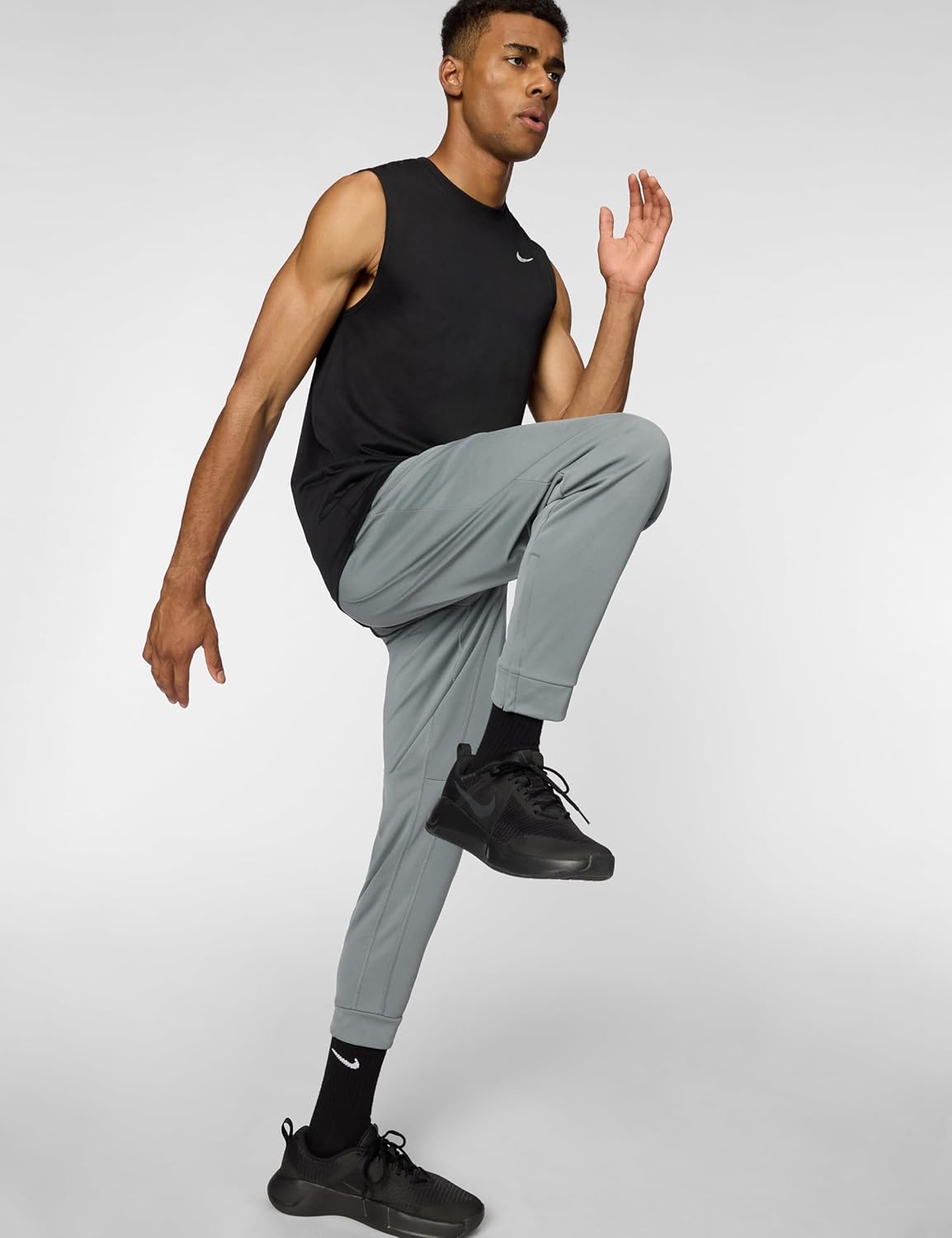 Nike Men's Totality Dri-FIT Tapered Versatile Pants - Image 6