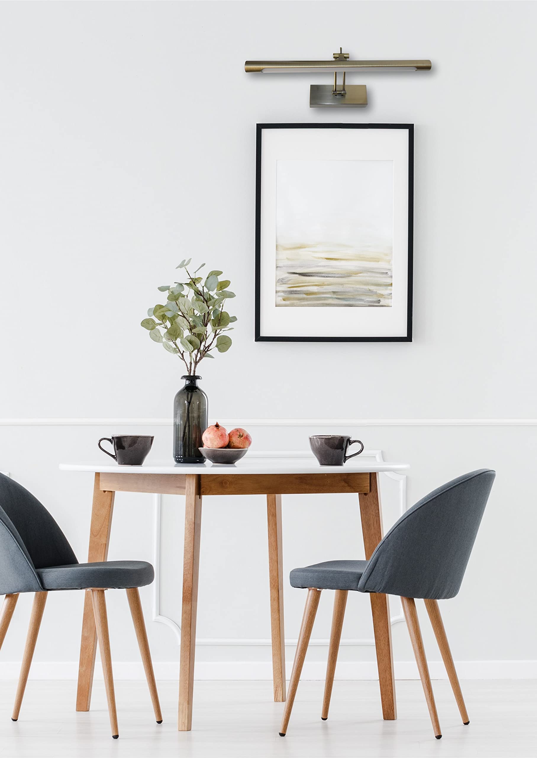 Aplique LED de pared para iluminar cuadros, espejos, murales, etc, led 6W estilo tradicional y elegante,tono de luz cálida 3000K, Bronce envejecido, totalmente articulado y giratorio. 40cm