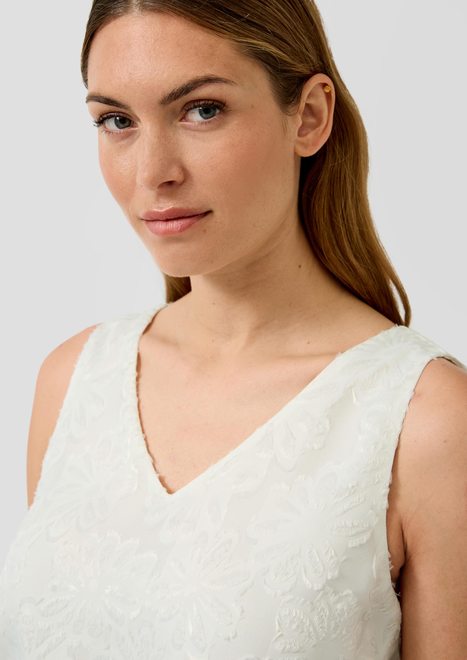s.Oliver Damen Ärmelloses Chiffon-top mit V-Ausschnitt und Floralem Muster Blusen Top mit floralem Muster