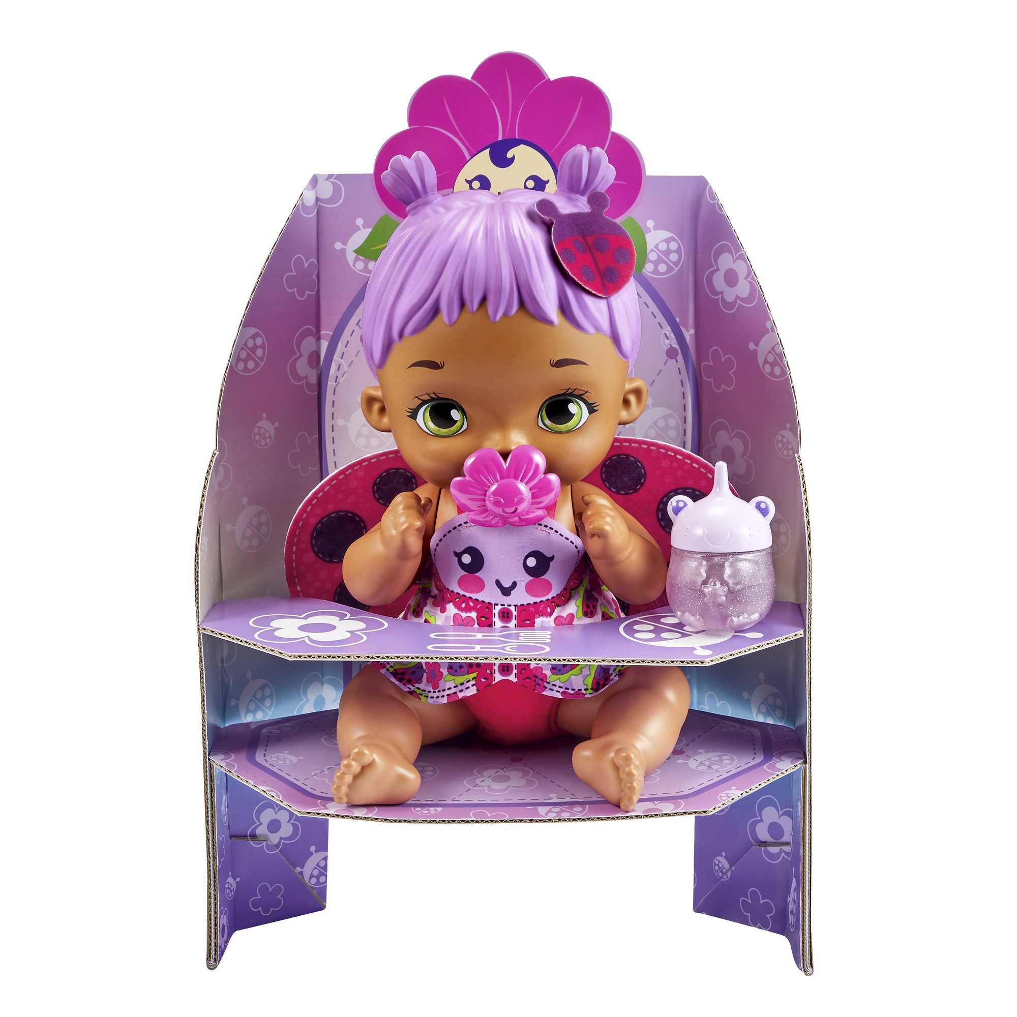 Mattel My Garden Baby Mariposa Bebe y hace pipí Pelo morado Muñeca bebé de juguete con pañal, biberón, diadema y accesorios , regalo +3 años (HMX28)