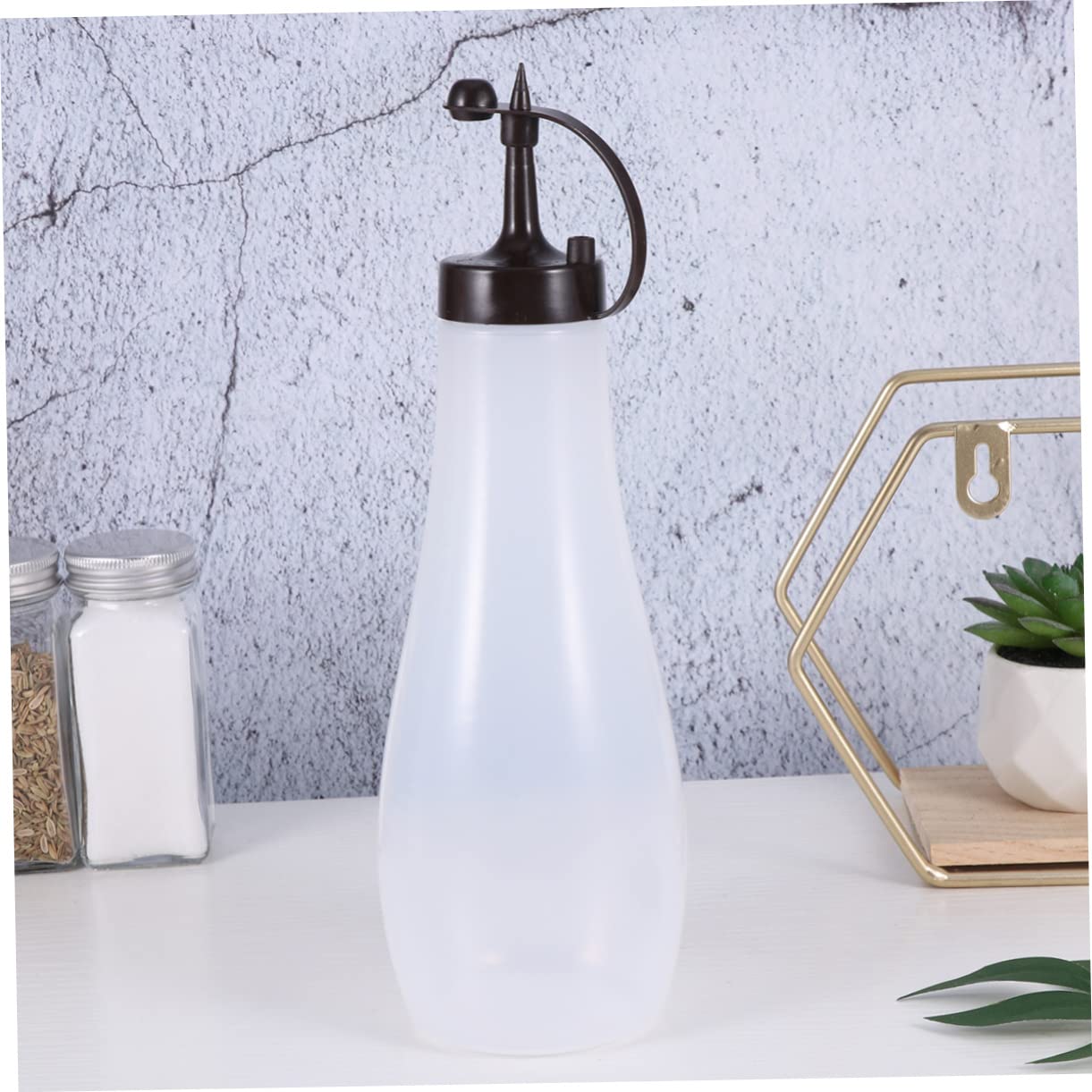 VINTORKY 3pcs Squeeze Condiment Bottles with Nozzle Caps Cream Color Squeeze Bottles for Salad Dressing Sauces and Seasonings Compact Kitchen Storage