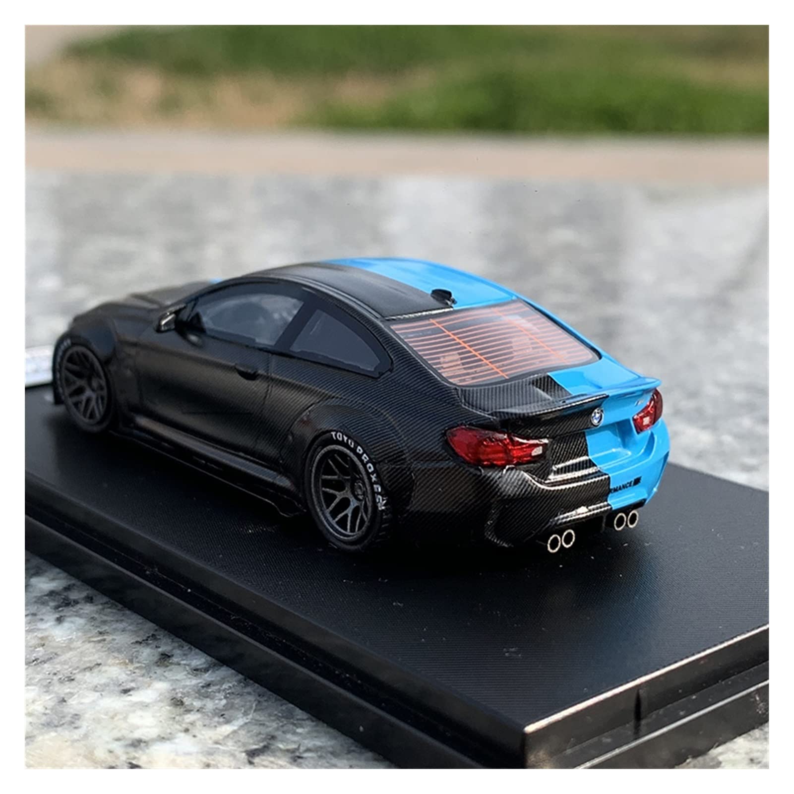 Scale Finished Model Car 1/64 for BMW M4 Resin Simulation Sports