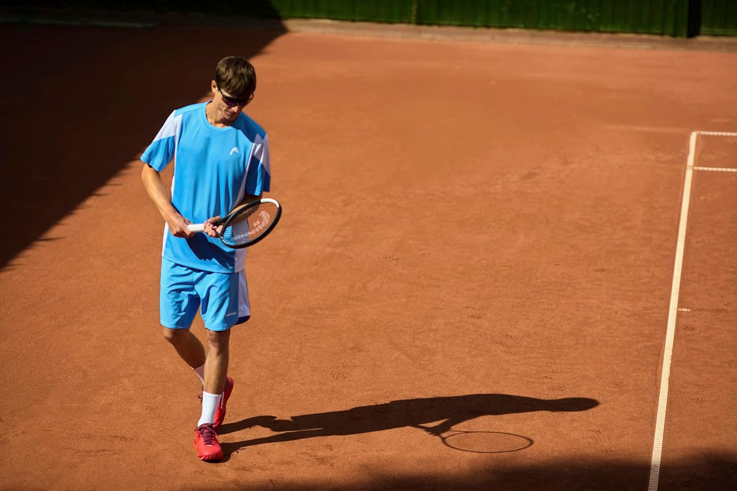 HEAD Men’s Slice T-Shirt – Lightweight Moisture-Wicking Athletic Tennis Shirt with Breathable Mesh Panels