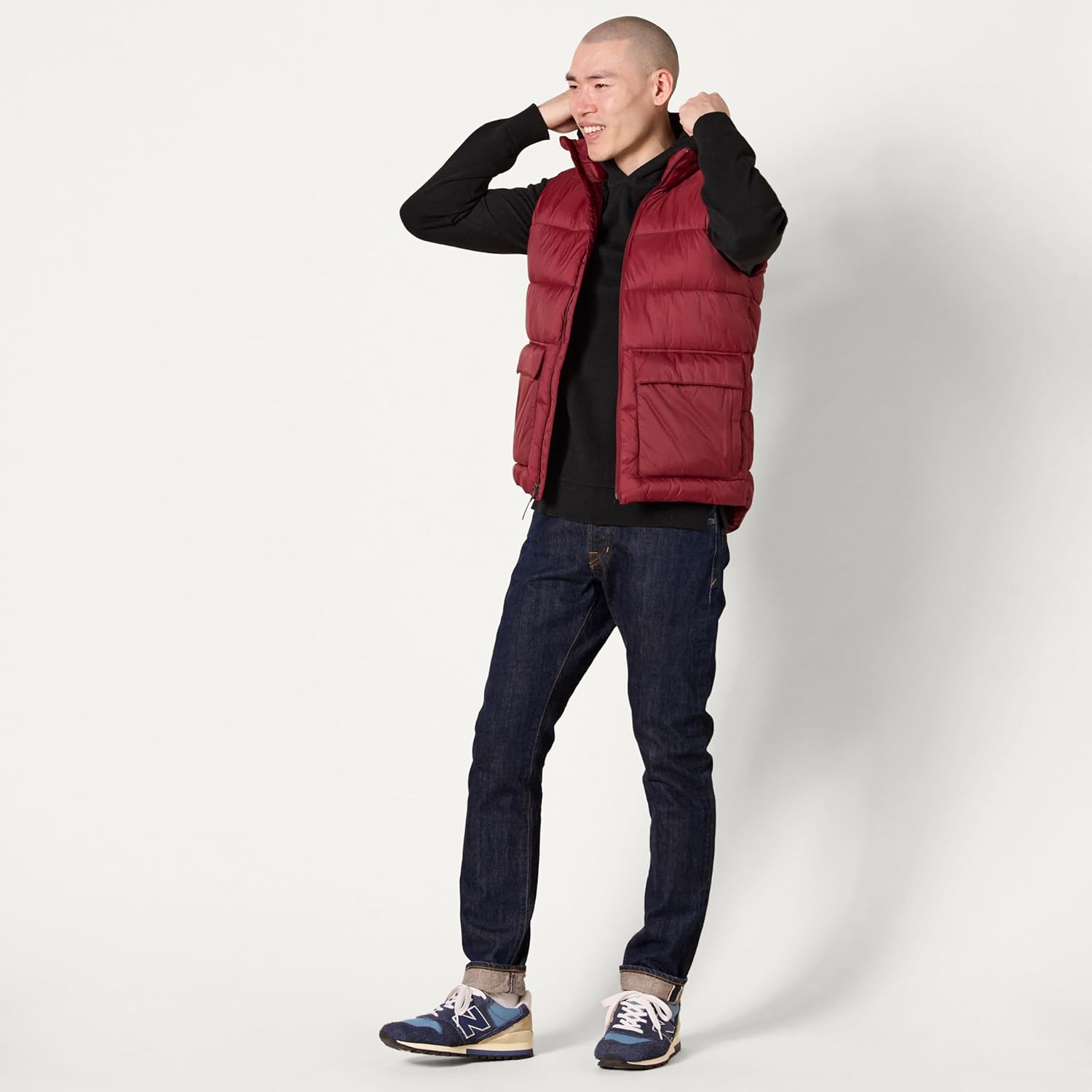 Amazon Essentials Men's Relaxed-Fit Hoodie Sweater - Image 4