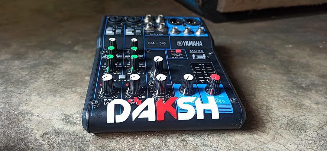 Yamaha ミキサー　MG06 Yamaha MG06 6-Input Compact Stereo Mixer : Amazon.in: Musical