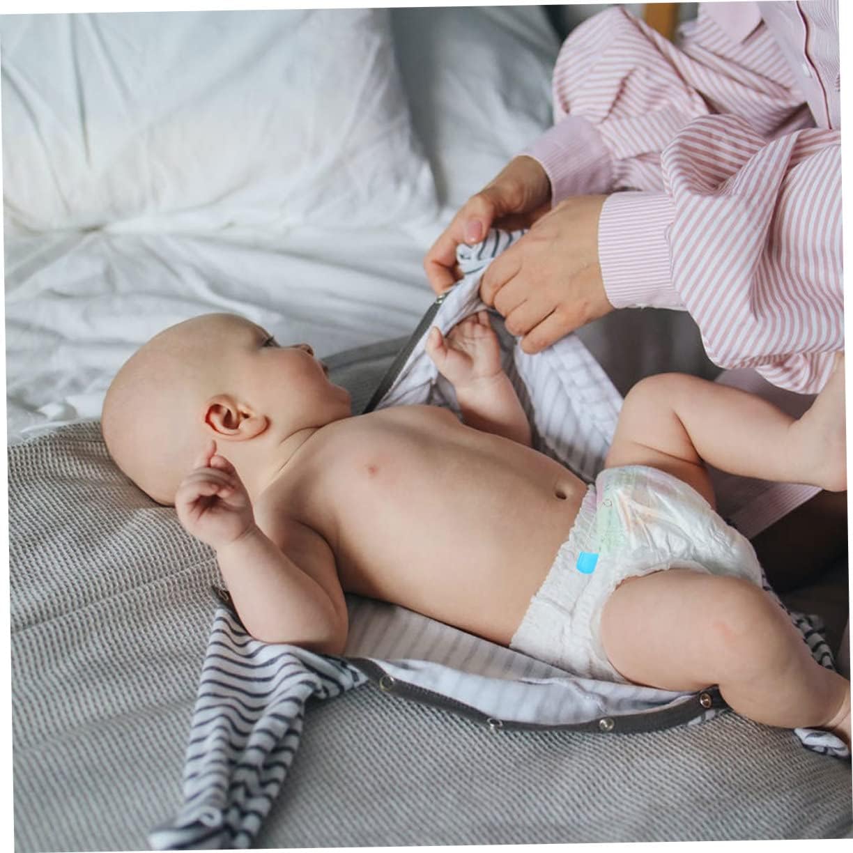 50pcs Safety Diaper Pins Cartoon Pins for Newborn Locking Closure for Diapering