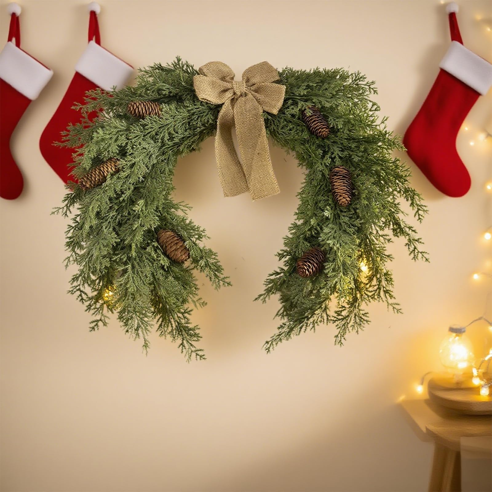 Fyearfly Couronne de Noël de 50 cm, guirlande de vacances en demi-cercle pour décoration d'intérieur, décoration festive de mur et de porte
