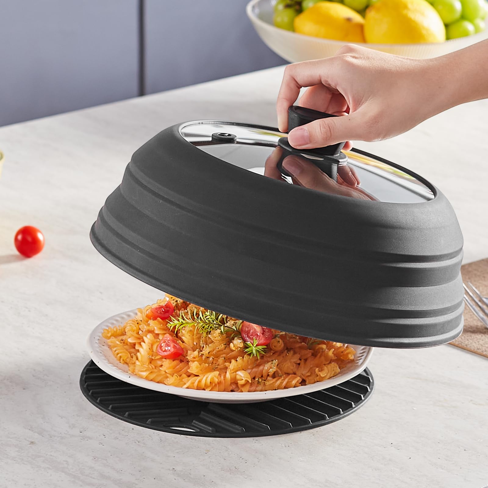 VEVOR Mikrowellen-Spritzschutz & Matte, 27,4 cm, zusammenklappbarer Mikrowellendeckel für Lebensmittel, 260 ° C hitzebeständiges Silikon & gehärtetes Glas, Spritzschutz für Teller | Mikrowellen-Spritzschutz aus gehärtetem Silikon, hitzebeständig, Mehrzwec