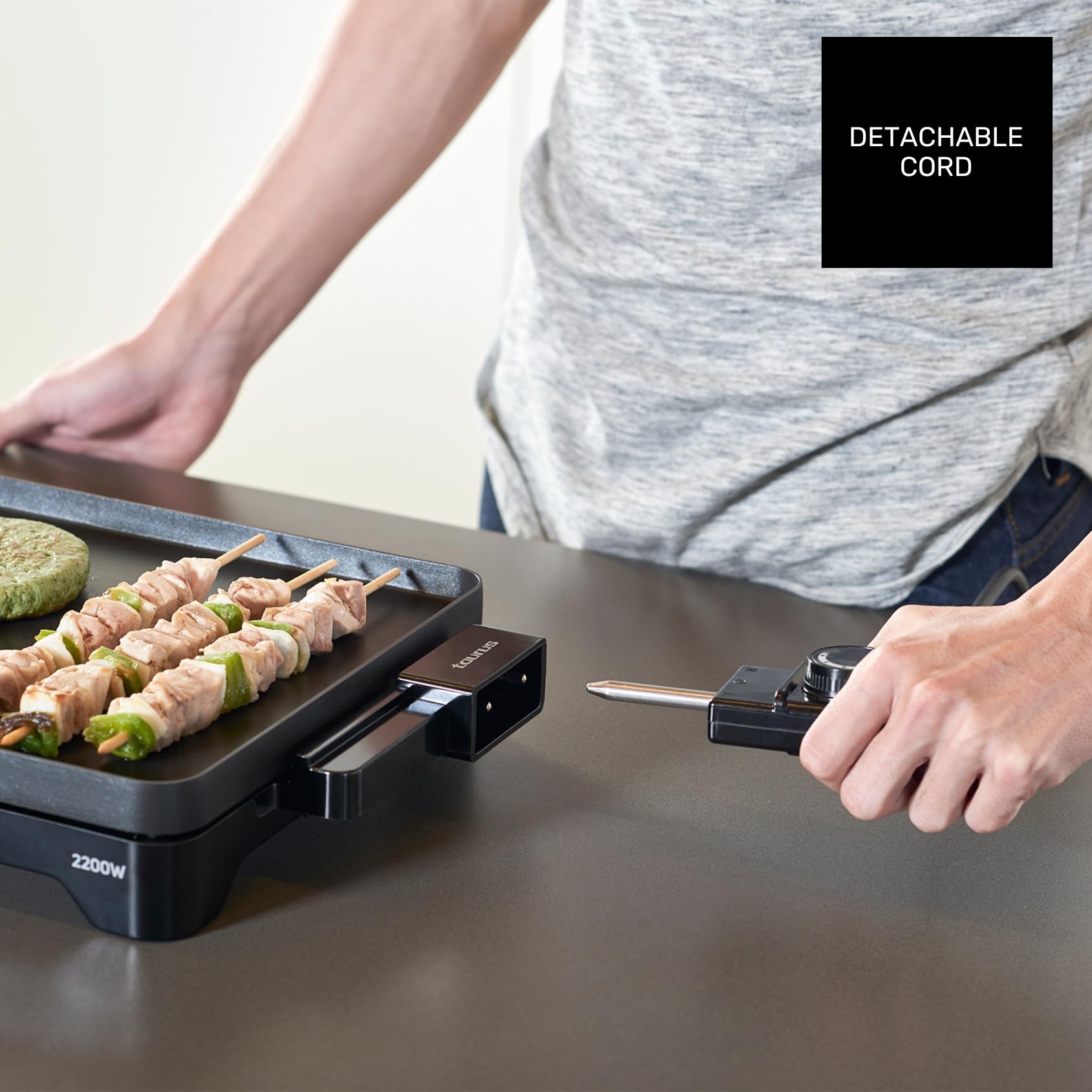 Taurus Steakmax 2200 - Plancha électrique 2200W, Plaque 49x27cm, Revêtement antiadhésif, Nettoyage facile, Température réglable, Bac de récupération de graisse, Sans PFOA