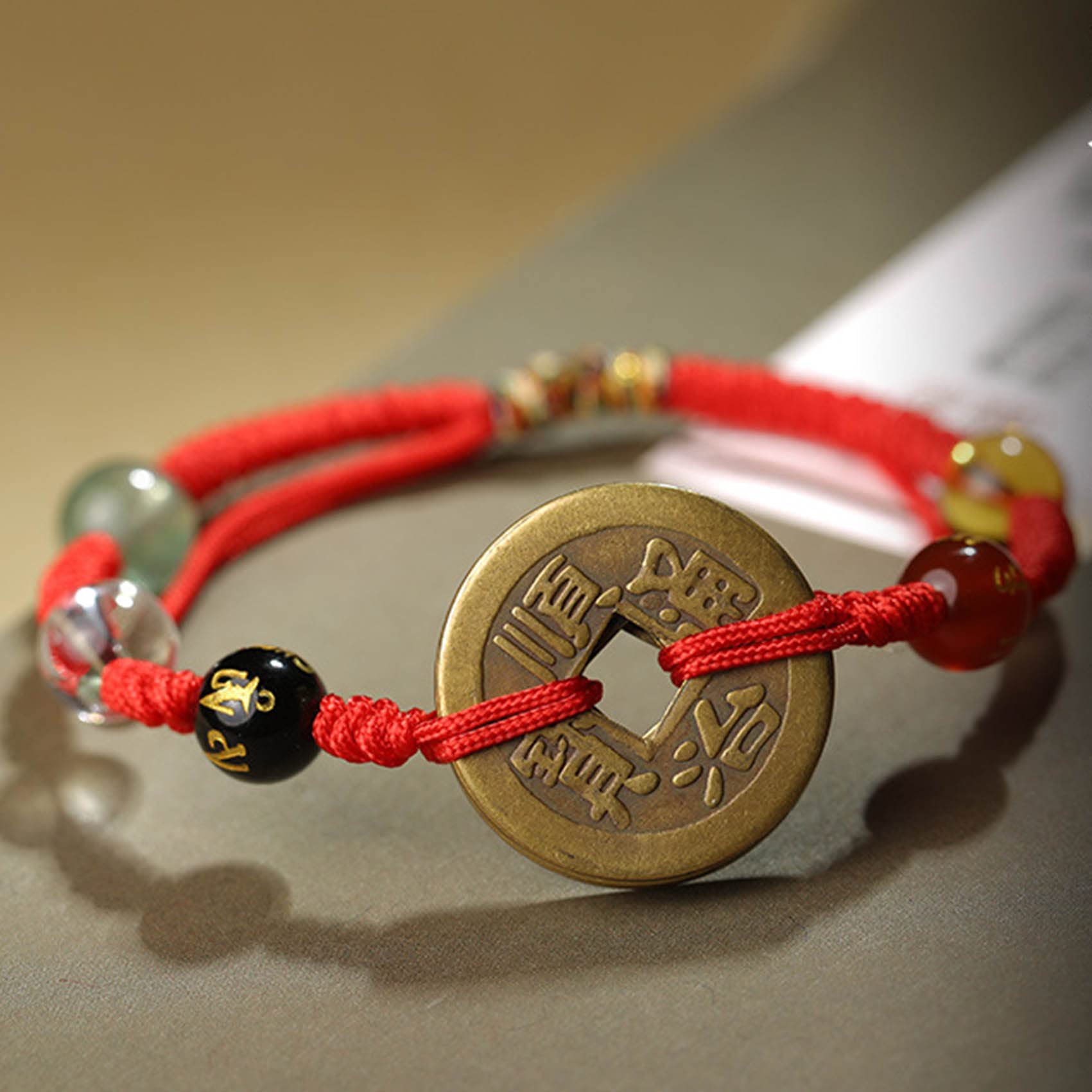 Pulsera Feng Shui Tobillera Pulsera de Hilo Rojo Cinco Monedas Antiguas Amuletos de la Suerte Pulsera Cuentas de Riqueza Pulsera de Cristal Pulsera Budista Hecha a Mano Ajustable