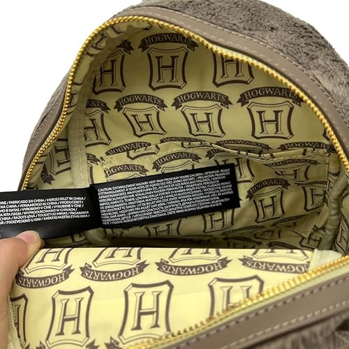 Miniatura 7 de Loungefly Harry Potter Monster Book of Monsters Cosplay doble correa bandolera, Marrón