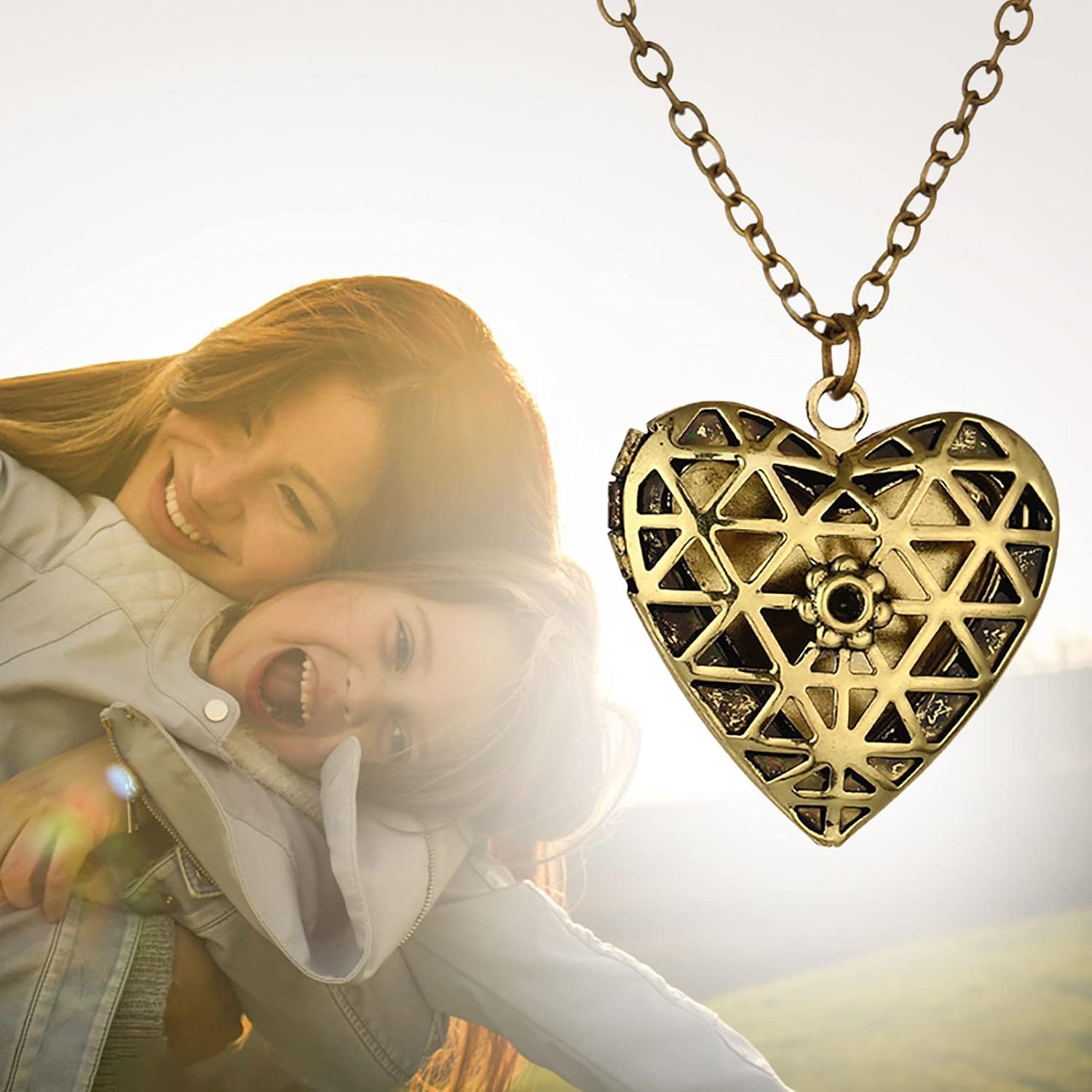 Miniatura 4 de Hollow Alloy Aromatherapy Essential Oil Diffuser Necklace Box Pendant Gift Vintage Necklace Jewelry Set