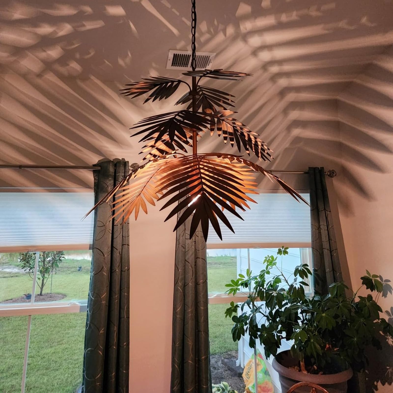 Retro Tropical Coconut Leaf Chandelier LED Scandinavian Tree Branch Iron Ceiling Light Home Decoration Lamps and Lanterns Hotel Club Decoration Lamps and Lanterns
