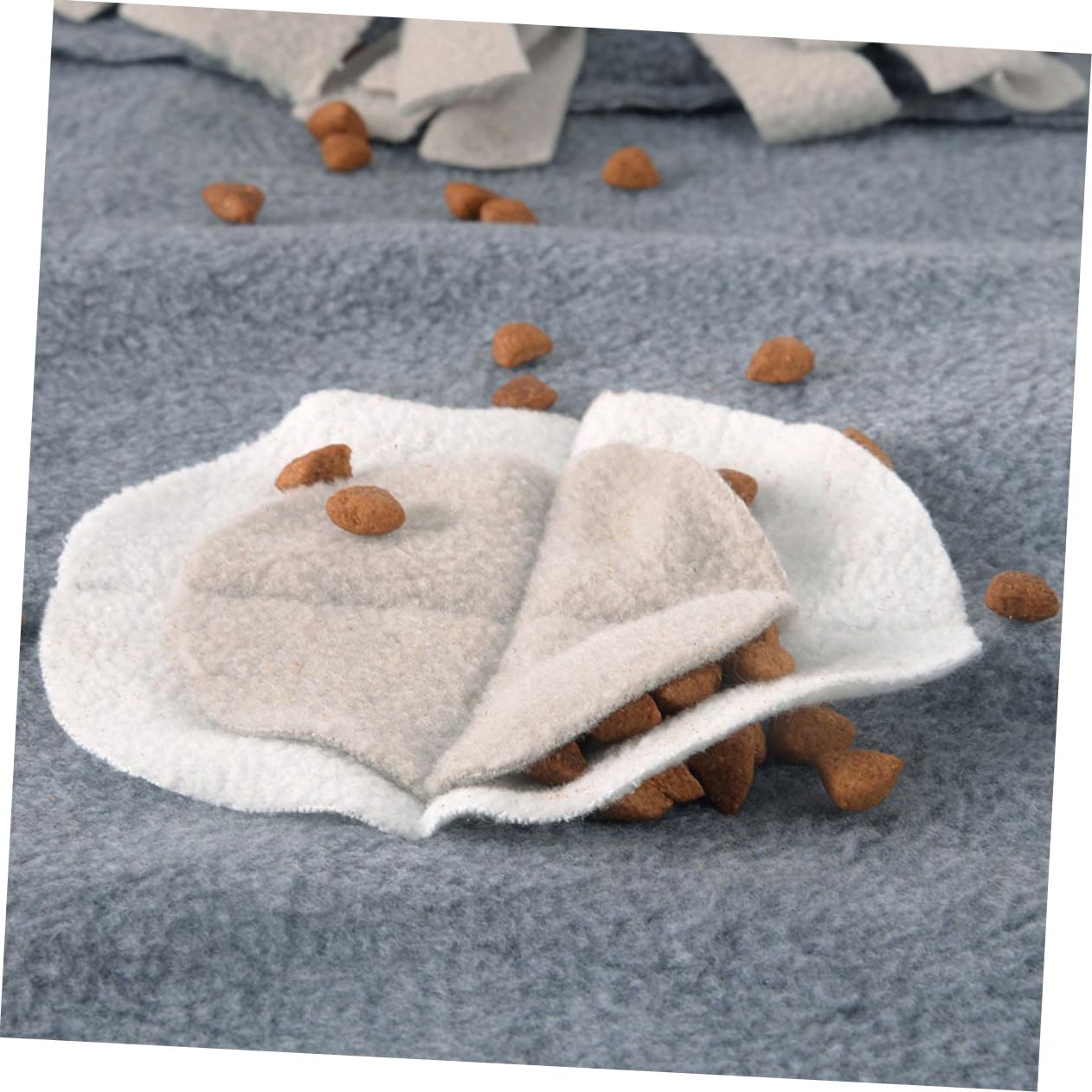 Tapis de Dressage pour Animaux de Compagnie Coussin de Reniflement Anti Tapis d'alimentation Lavable 70X50 CM Couleur Grise Stress et L'Énergie des Chiens