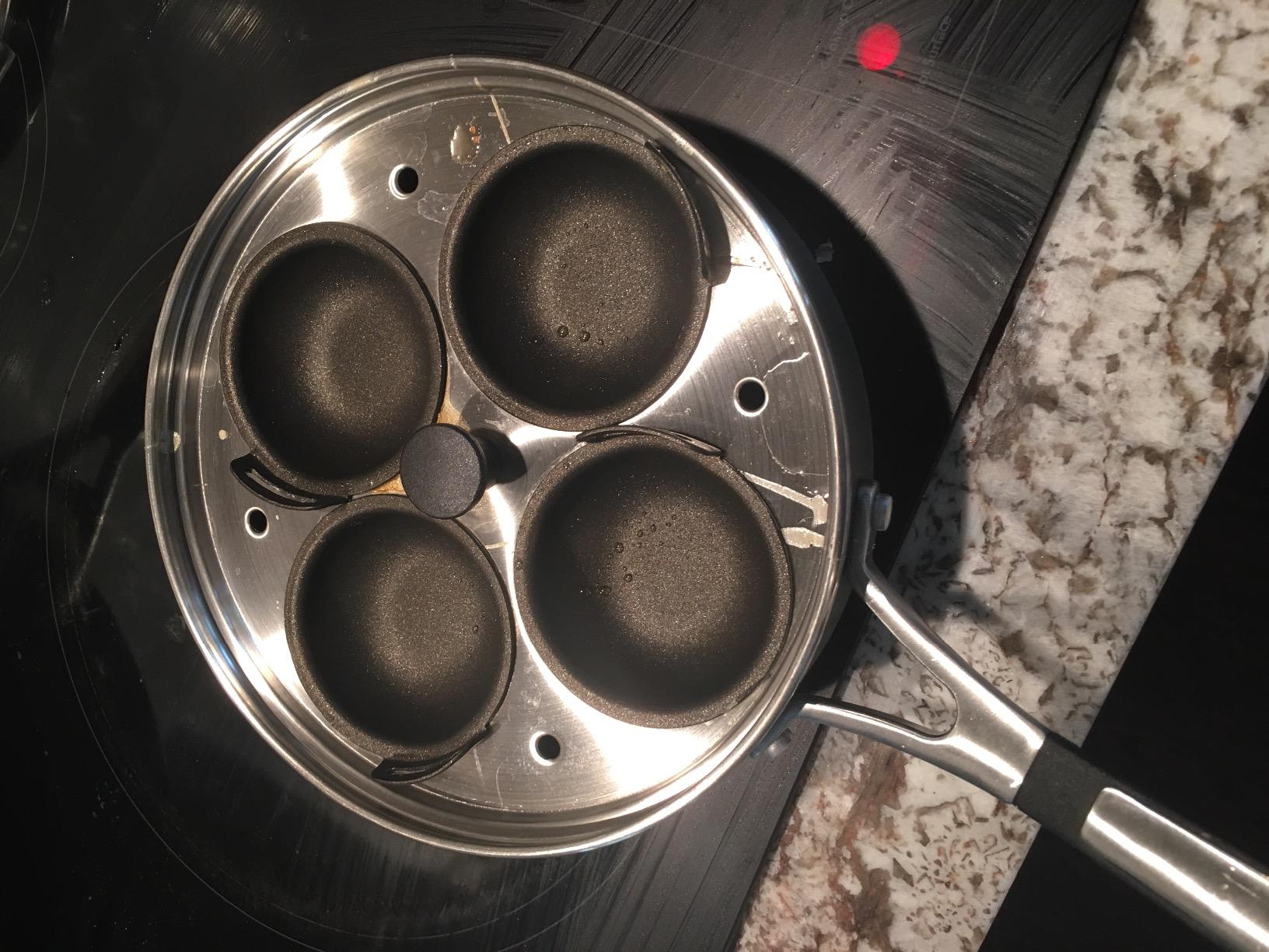 Love it! I've tried many other "poachers" and haven't ...