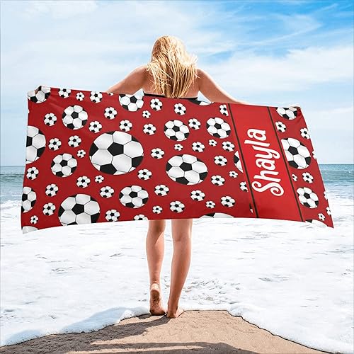 Toalla de playa roja personalizada con diseño de pelotas de fútbol divertidas, 2 lados impresos, para baloncesto, campamento, senderismo, 30 x 60