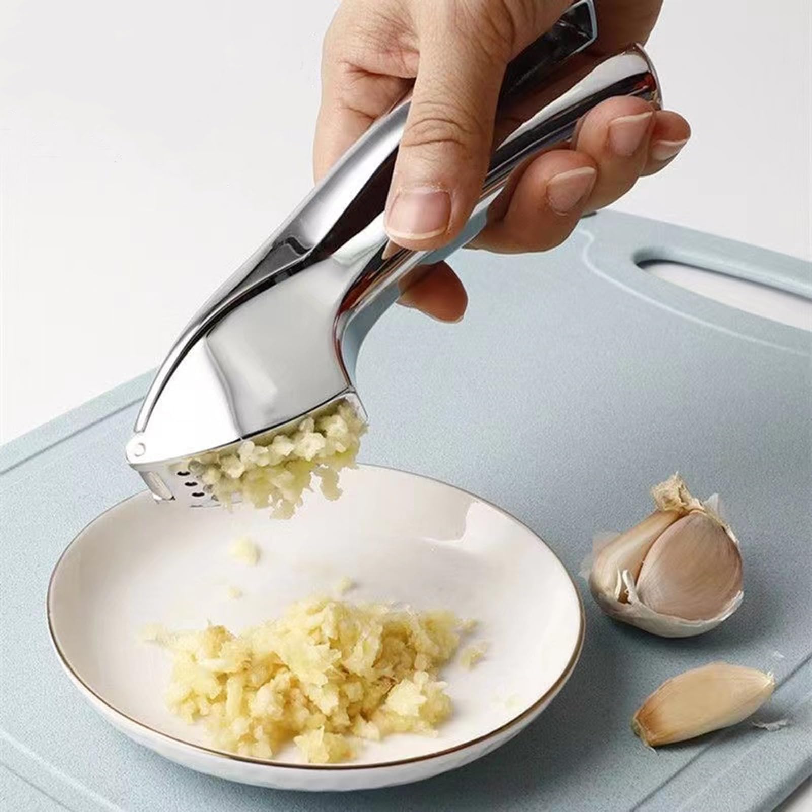 Generico Knoblauchpresse | Einfach zu zerkleinern, rostfrei, sicher in der Spülmaschine, Küchenutensilien zum Zerkleinern von Knoblauch – für Kartoffeln, Mahlzeiten, Küche, Wohnung, Restaurant