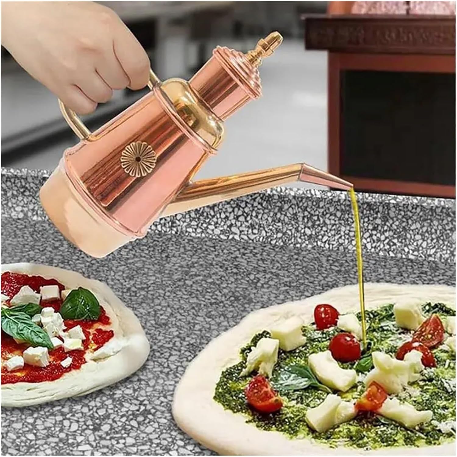 ABJT Retro Copper Oil Cruet, Handmade Copper Oil Pot for Kitchen, Restaurant, Pizza Shop Oil Dispenser