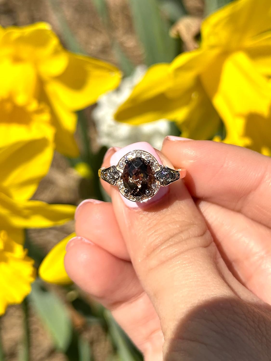 LE VIAN 1/3 Carat White and Chocolate Diamond Band Ring for Women I 14k Rose or Yellow Gold Ring for Her w 1 3/4 Carat Oval Gemstone (White/Brown, 0.35 cttw) Promise Anniversary Band Size 5 to 10 - Image 5