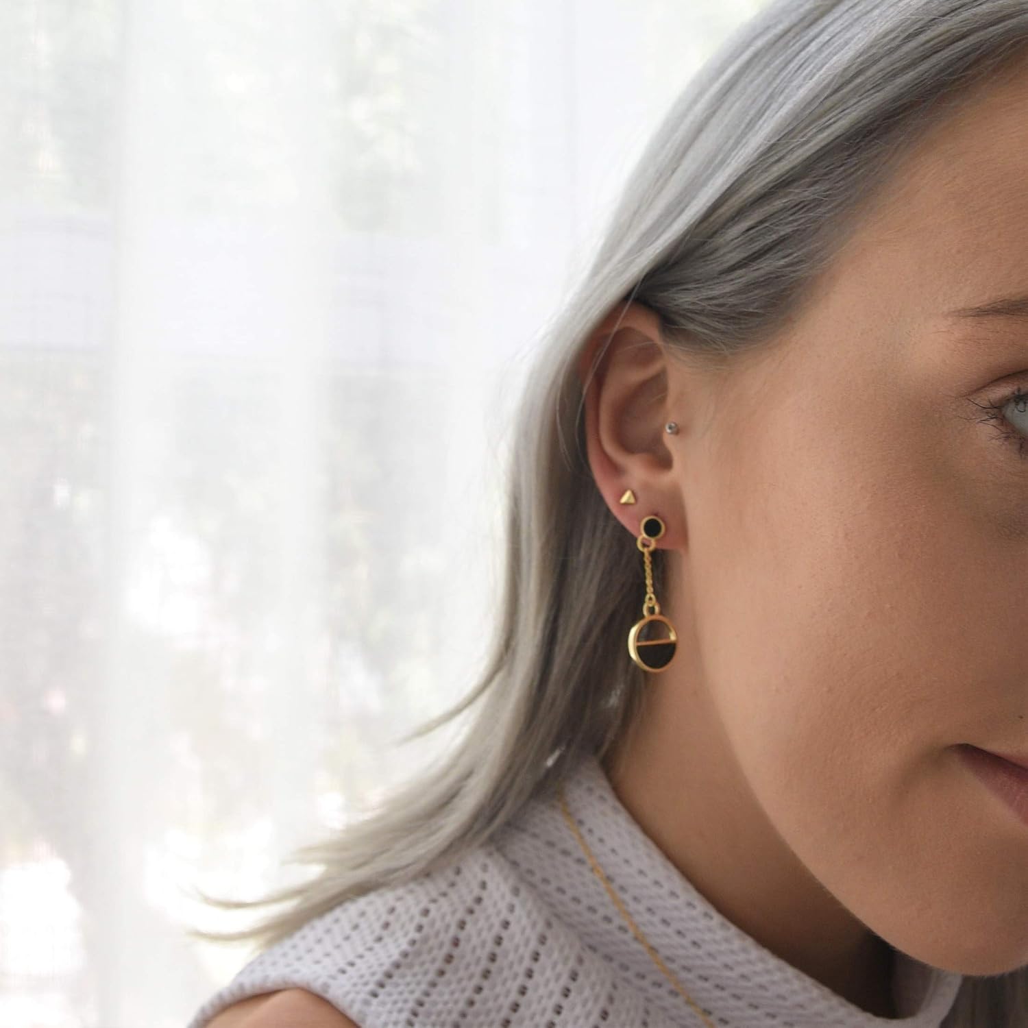 Round Circle Black Marble Earrings | 18k Gold Plated Hypoallergenic Brass