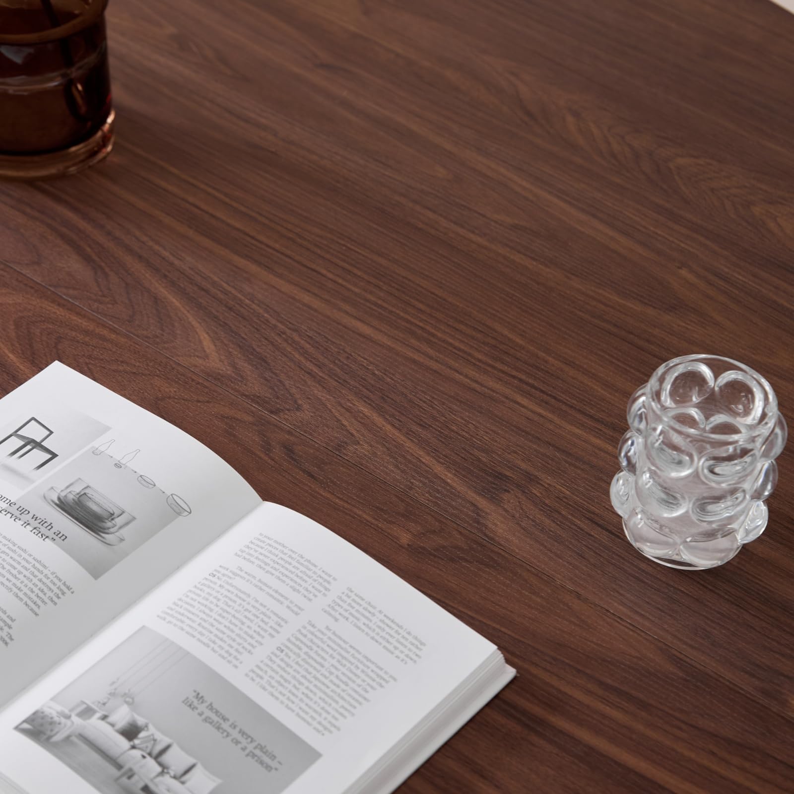 GrandCA HOME Set Tavolo e Sedie da Pranzo: Tavolo da Pranzo Rotondo in Legno da 120 cm + 4 Sedie, Per 4-6 Persone, Marrone Scuro + Bianco