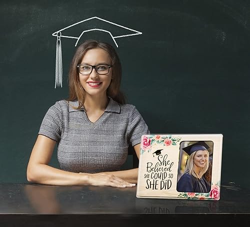 Vista 3 de SICOHOME Marco de fotos inspirador de graduación para ella, marco de fotos de madera para ella, escuela secundaria, regalos personalizados