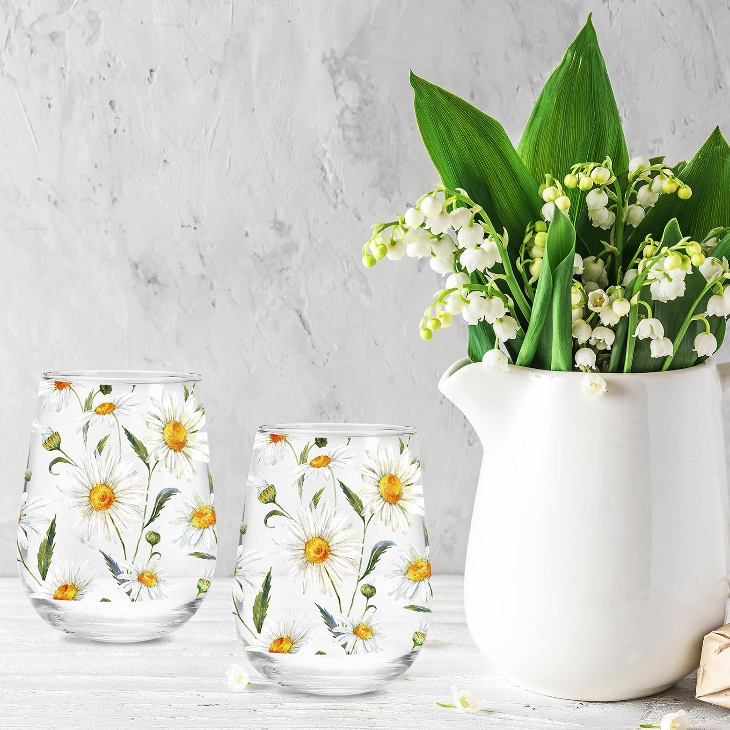 Whaline 2 Pcs Spring Stemless Wine Glasses 17 Oz Watercolor Daisy Drinking Glasses Daisy Flower Tumbler Cups for Party Supplies Gifts