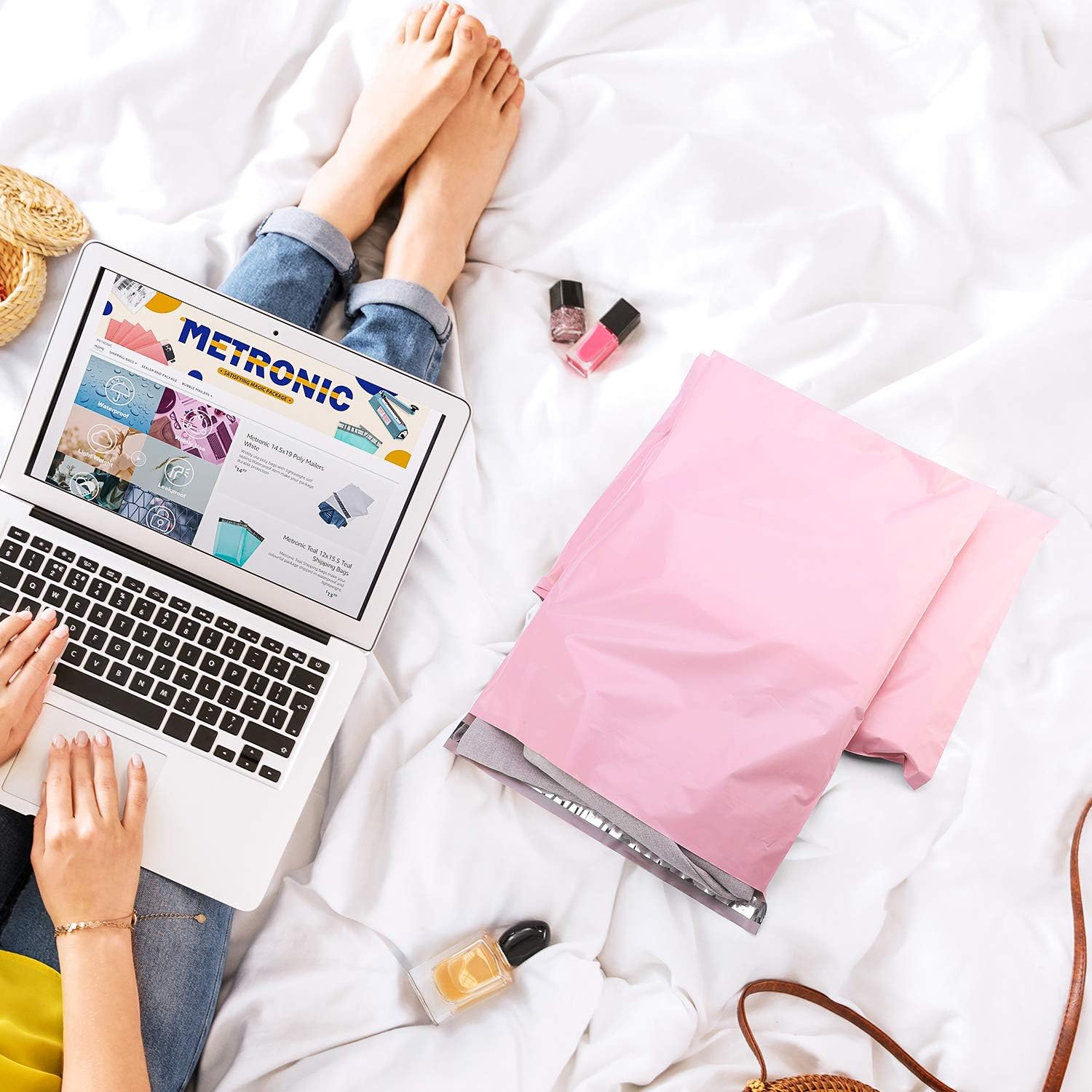 Metronic Poly Mailers 14.5x19 200 Pack, Strong Adhesive Shipping Envelopes for Clothing, Large Shipping Bags for Small Businesses, Waterproof Mailers Poly Bags for Shipping, Packages Bags Light Pink