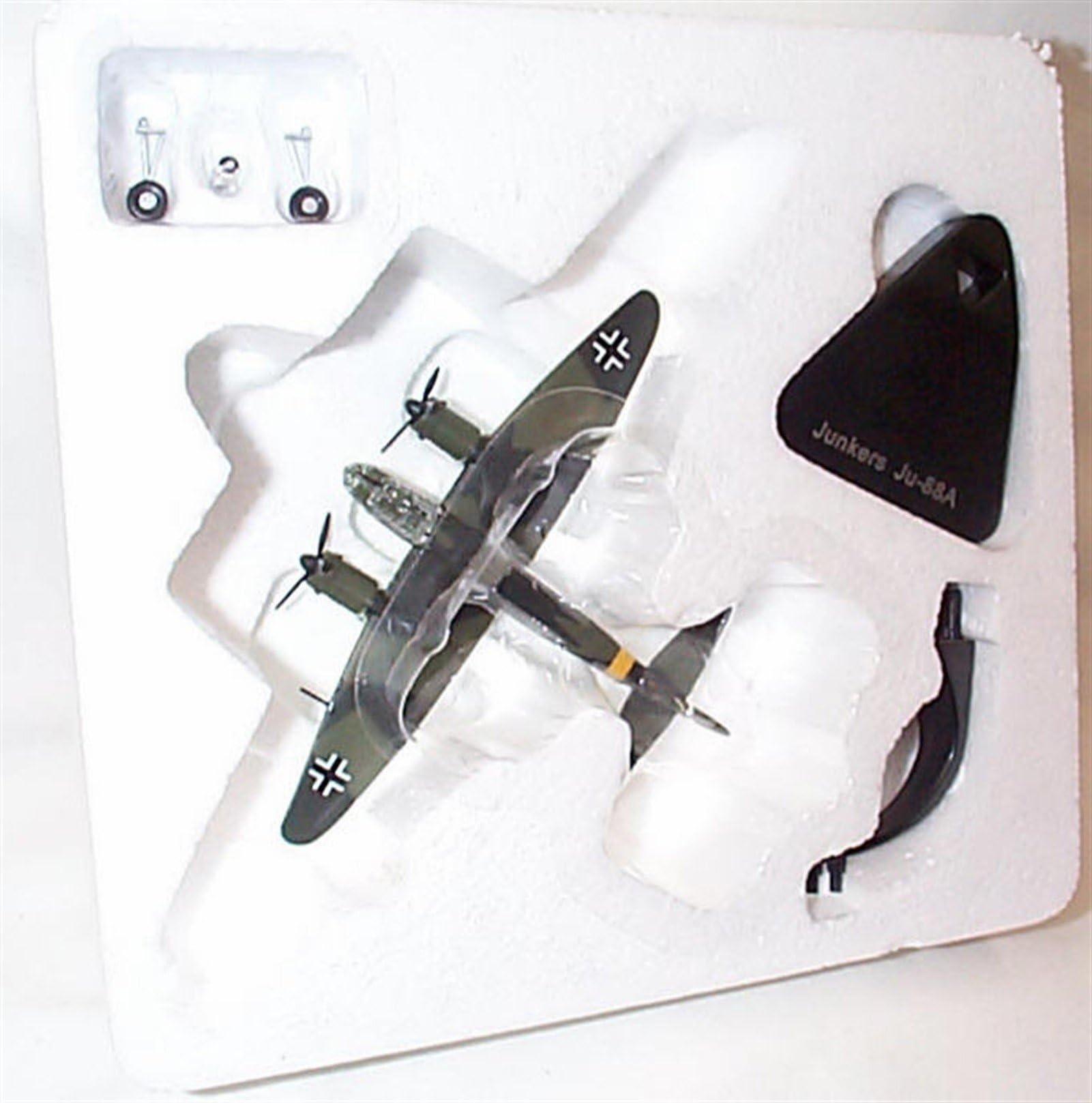 atlas editions Junkers Ju-88A WW11 aircraft 1:144 scale model