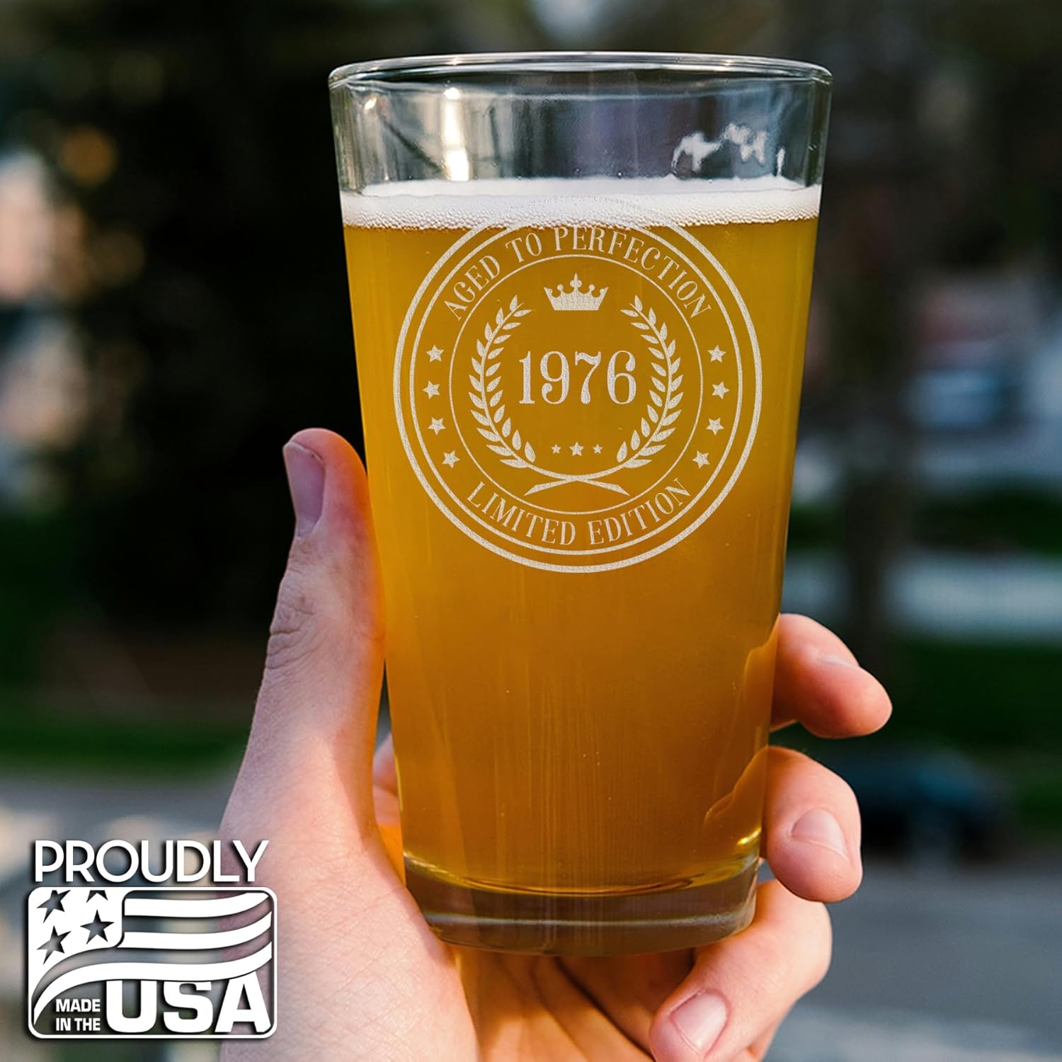 Vintage 1976 Etched 16oz Pint Glass - Happy 50th Birthday Gifts for Him Men Women, Cheers to Turning 50 Year Old Man Decoration Decor, Anniversary Bday Party Supplies Favors Circle - Image 4