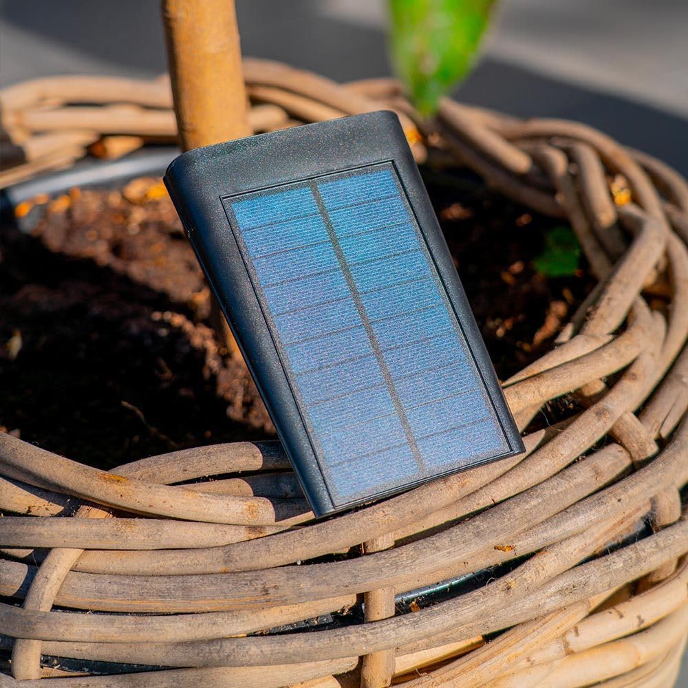 HOFTRONIC - Solar Gartenstrahler Odessa Superhell 300 Lumen IP65 Wasserdicht 3000K LED Solarlampen für Außen Solarleuchte 6 Stücke mit Erdspieß Solar Strahler Wintersolar Solarpanel Warmweiß