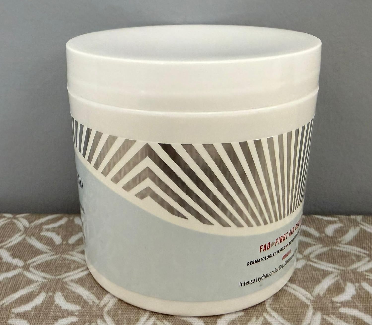 First Aid Beauty - Ultra Repair Cream, Intense Hydration Whipped Colloidal Oatmeal, Clinically Proven to Strengthen Skin Barrier in 7 Days & Helps Relieve Eczema, Luxury Face & Body Moisturizer, 12 oz