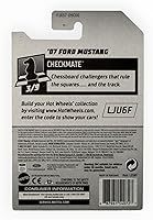 Vista 2 de Hot Wheels 2018 50 aniversario Checkmate '07 Ford Mustang (Knight) 165/365, negro