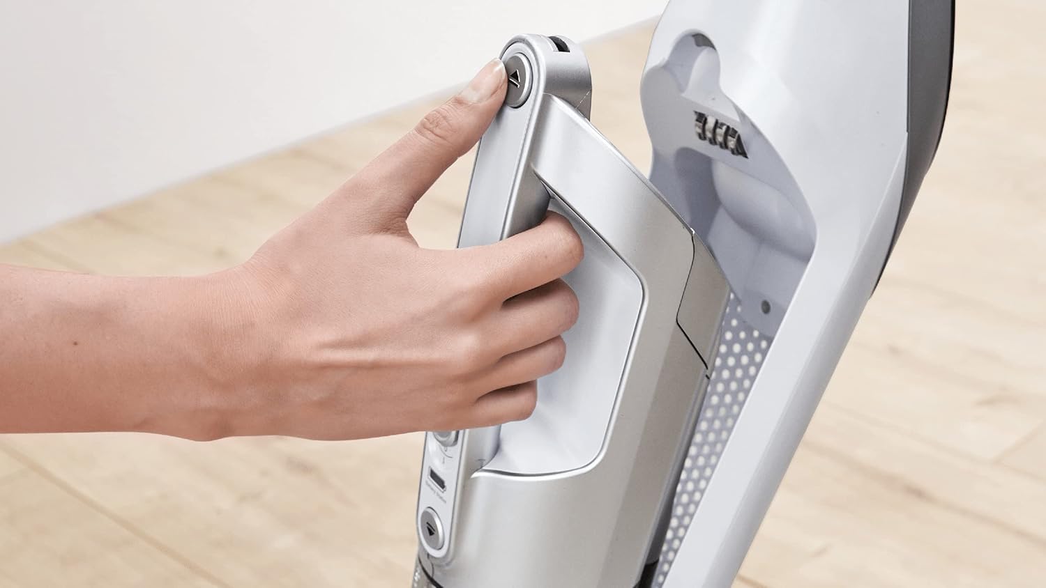 Assembling the Bosch Flexxo Gen2 vacuum cleaner