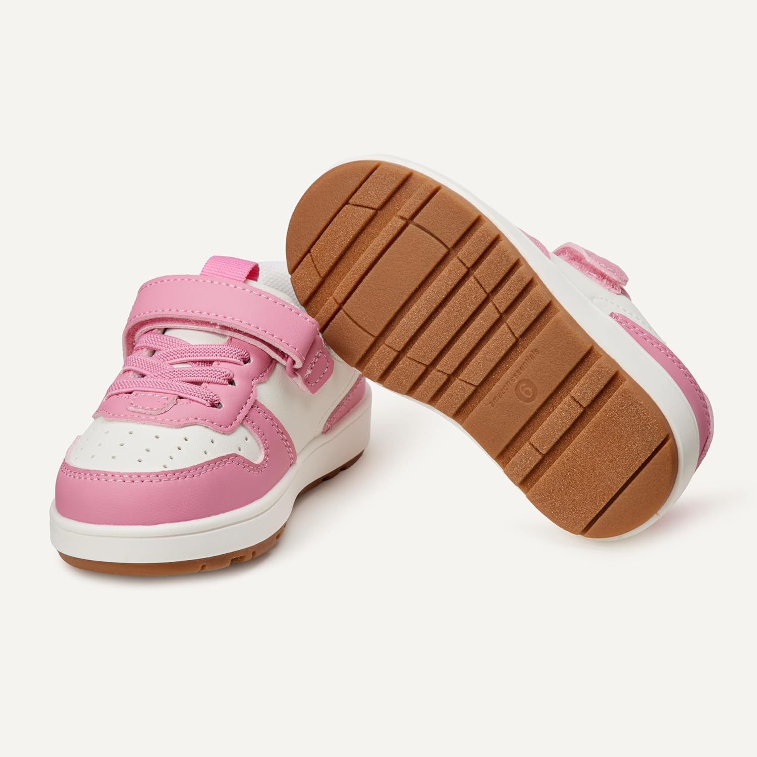 Amazon Essentials Unisex Kids and Toddlers' Low Top Hook & Loop Court Sneakers - Image 6